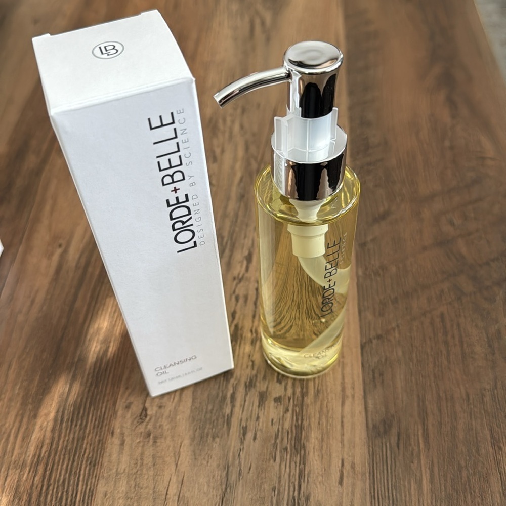 Lorde + Belle Cleansing Oil